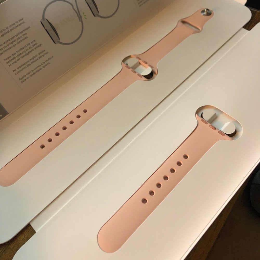BNWT 40MM Pink Sand Sport Apple Watch Band